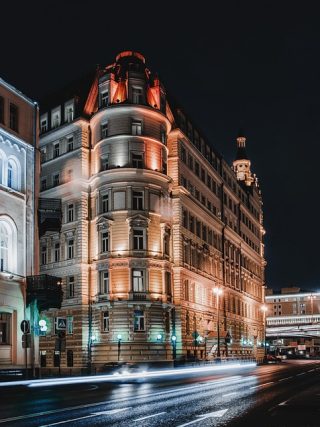 Empowering Organizations with Actionable Insights: The Role of Business Analytics in Driving Business Success