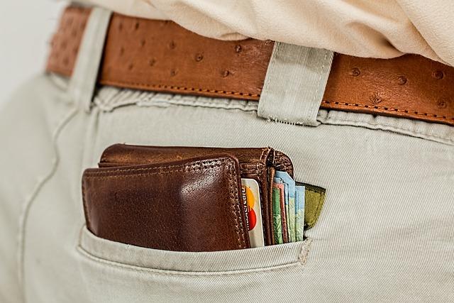 Why Tracking Your Spending Can Be a Game Changer